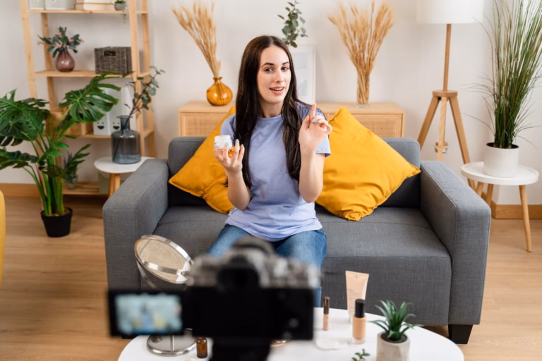 Influencer vs affiliate marketing header